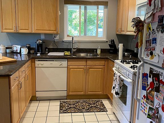 2nd image of 946 Florence Ln #5