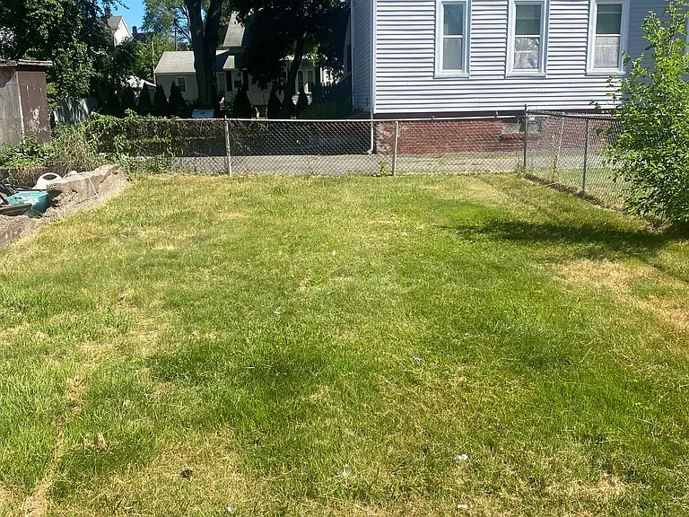 Lincoln St — Photo 7