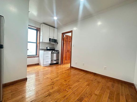 3rd image of 173 E 101st St #5F
