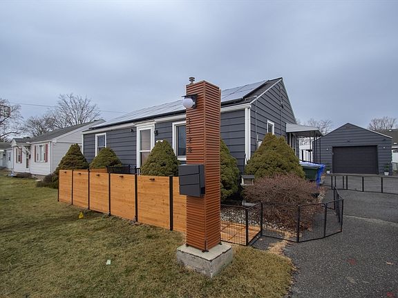 2nd image of 1128 Page Blvd