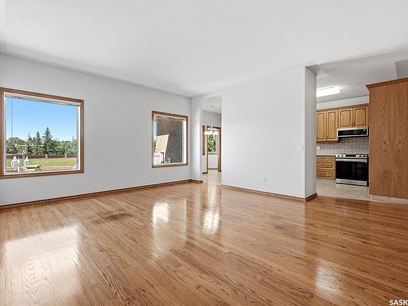 5th image of 11330 Wascana MEADOWS