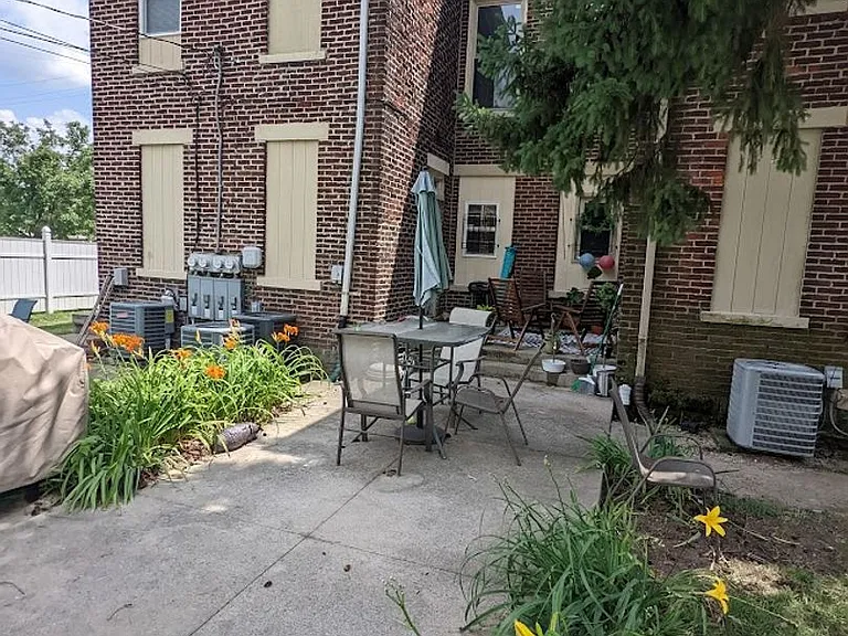 934-940 Fulton St — Photo 16