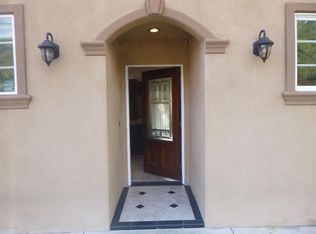 770 W Altadena Dr, Altadena, CA 91001