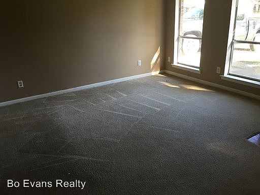 4th image of 3126 Dobbs Dr