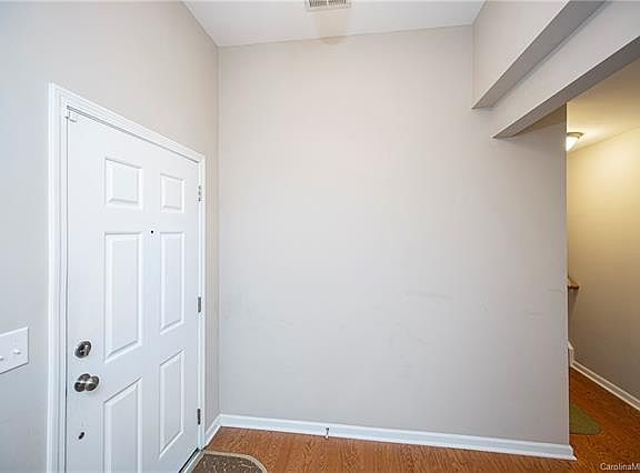 2nd image of 1074 Albany Park Dr