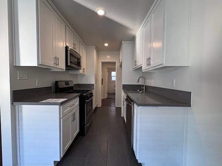 1309 E Appleton St — Photo 1
