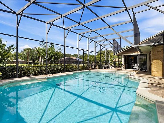 3rd image of 5367 Crooked Oak Cir