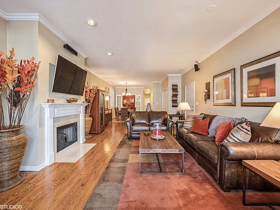 4th image of 635 W Wrightwood Ave APT 3E