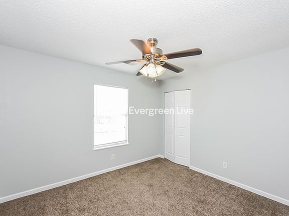 4th image of 496 Fox Trot Dr