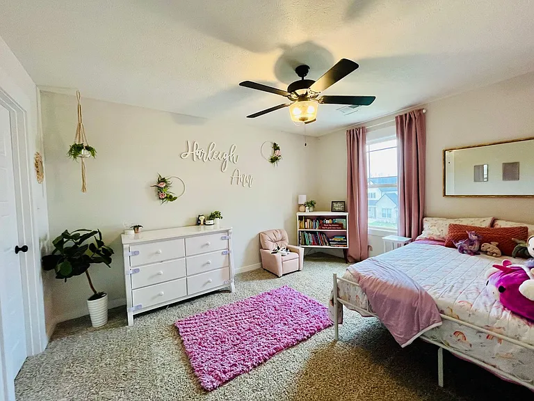 445 Crestwicke Ct — Photo 28