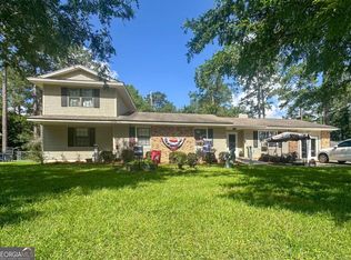 2608 Davis Ave, Tifton, GA 31794