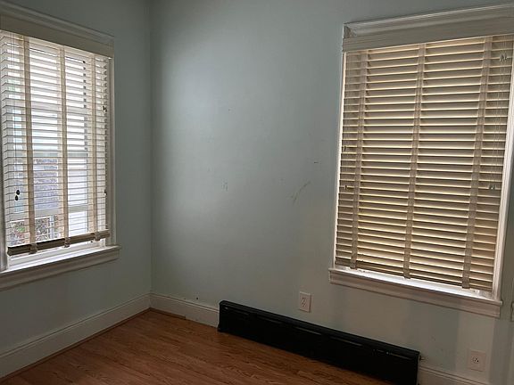 3rd image of 3734 Lyme Ave Floor 1