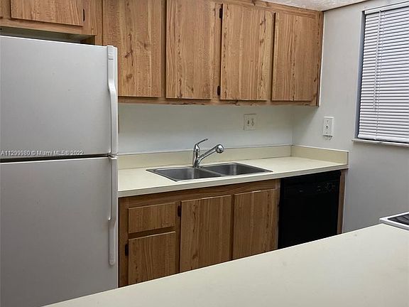 3rd image of 1900 N Congress Ave APT 308
