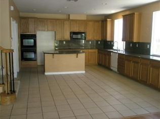 9489 Chicory Field Way, Elk Grove, CA 95624