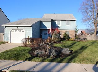 11 W Oleander Dr, Mount Laurel, NJ 08054