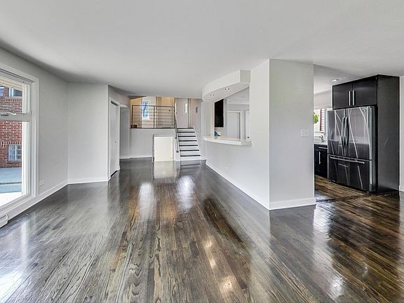 5th image of 211 S Linden Ave