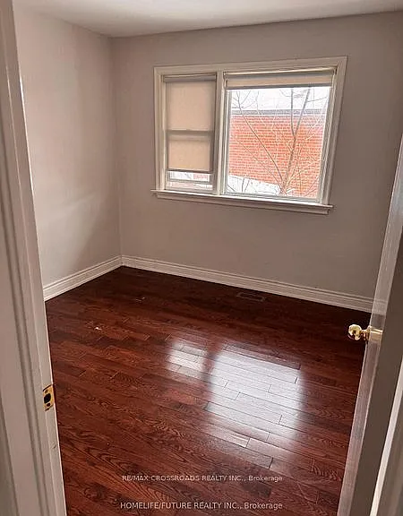 6 Nero Ct S #MAIN LEVEL — Photo 6