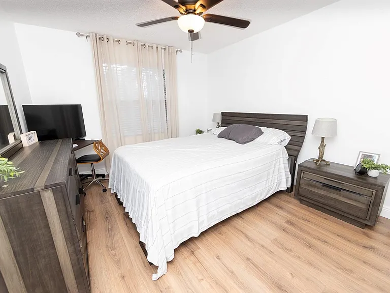 3375 SW 181st Ter — Photo 33