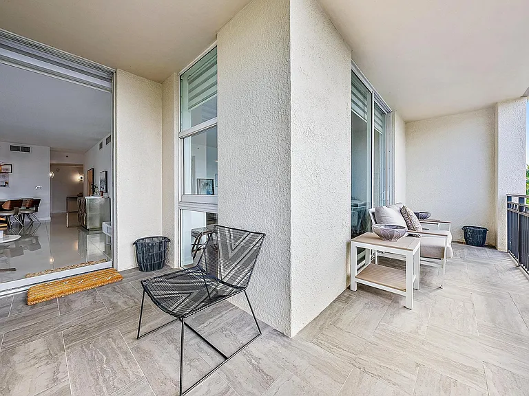 550 Okeechobee Blvd #422 — Photo 11