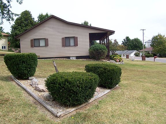 LOT CORNER VIEW