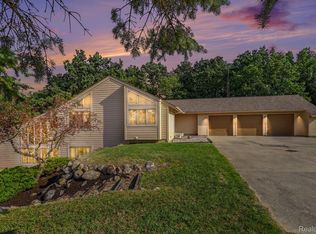 10250 Eagle Rd, Davisburg, MI 48350
