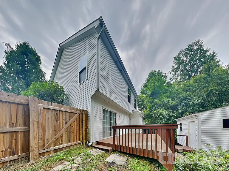 4812 Silverdene St — Photo 15