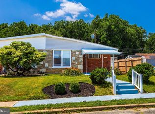 2620 Sperry St, Philadelphia, PA 19152