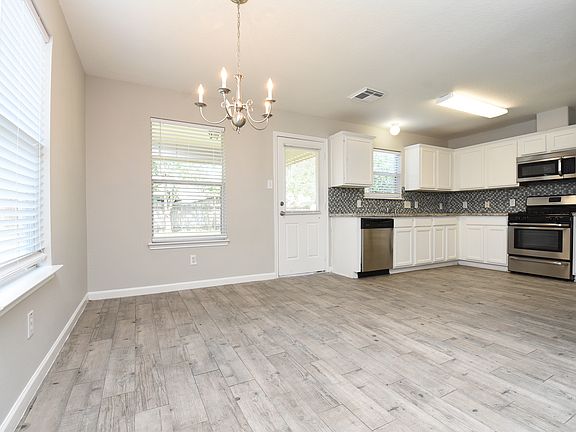 5th image of 21603 Falvel Lake Dr