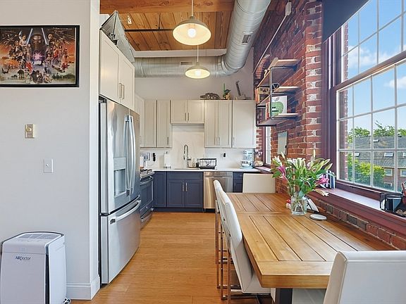 4th image of 37 Millyard #209