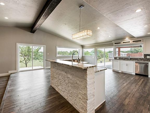 2nd image of 6012 Mayes Dr