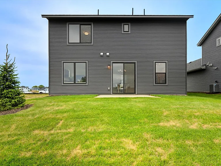 3472 Knightsbridge Trl N — Photo 43