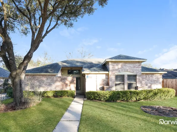 8914 Saratoga Forest Dr, Houston, TX 77088