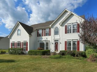 7 Crestmont Ct, Flemington, NJ 08822