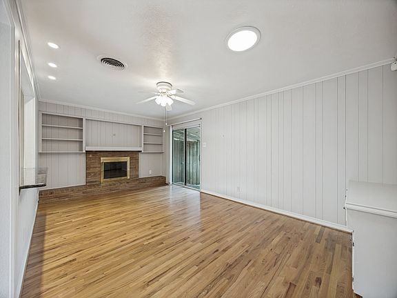 4th image of 8426 Swift Ave