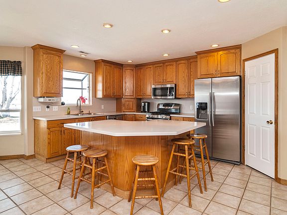 4th image of 2195 N 3475 W