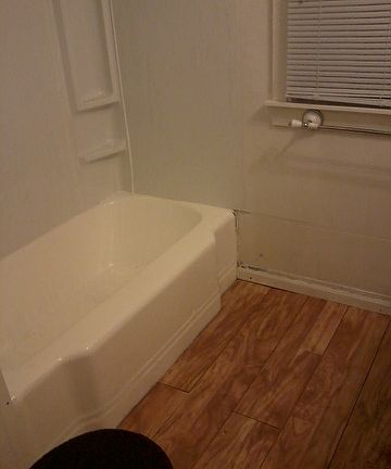 2nd image of 619 N Walnut St