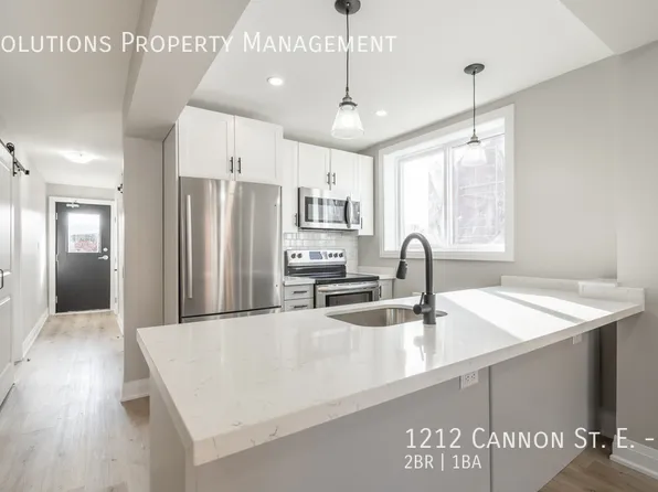 1212 Cannon St E #2, Hamilton, ON L8H 1T9