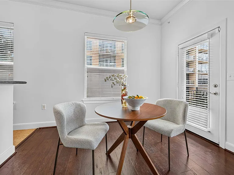 1010 Rosine St #35 — Photo 14