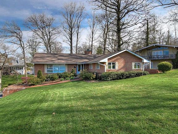 2nd image of 106 Oak Ln