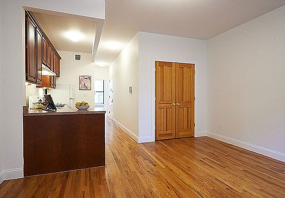 5th image of 202 W 132nd St APT 2