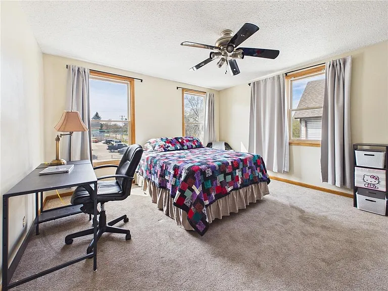 750 Robert St S #2 — Photo 7