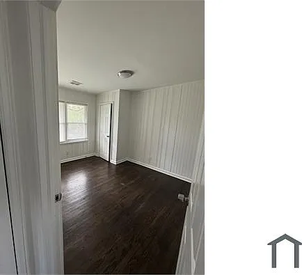381 Sargent Dr SE — Photo 6
