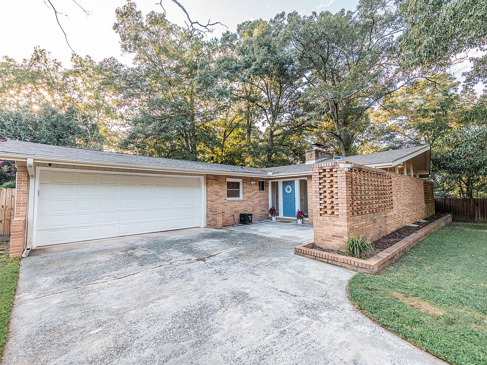 1st image of 321 Clairmont Dr