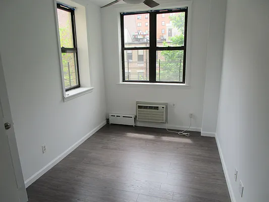 Rented by OvCo Realty | media 29