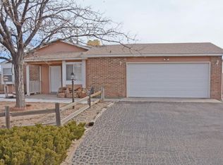556 Apache Loop SW, Rio Rancho, NM 87124