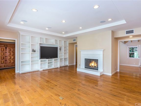 4th image of 11587 Chiquita St