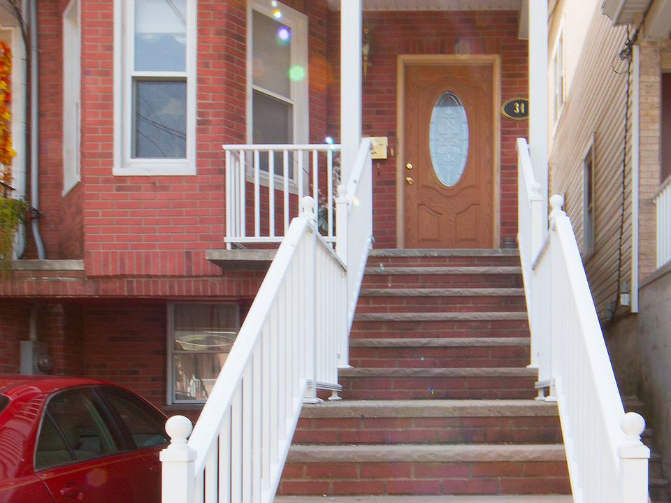 1st image of 34 Willow St