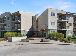 69 S Springborough Ct SW #107, Calgary, AB T3H5V5