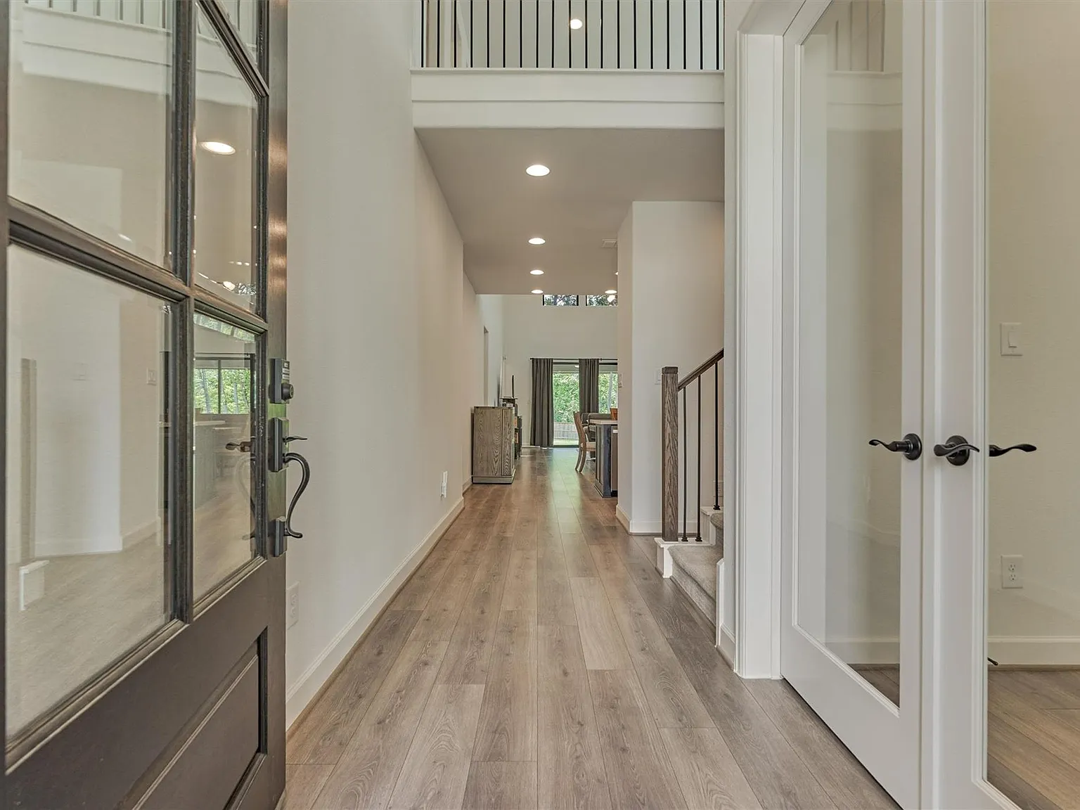 4 bed, 3.0 bath, 3119 sqft, $3,800 — Photo 3