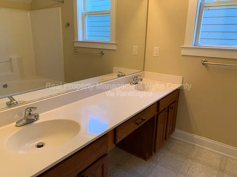 10813 Cokesbury Ln — Photo 15